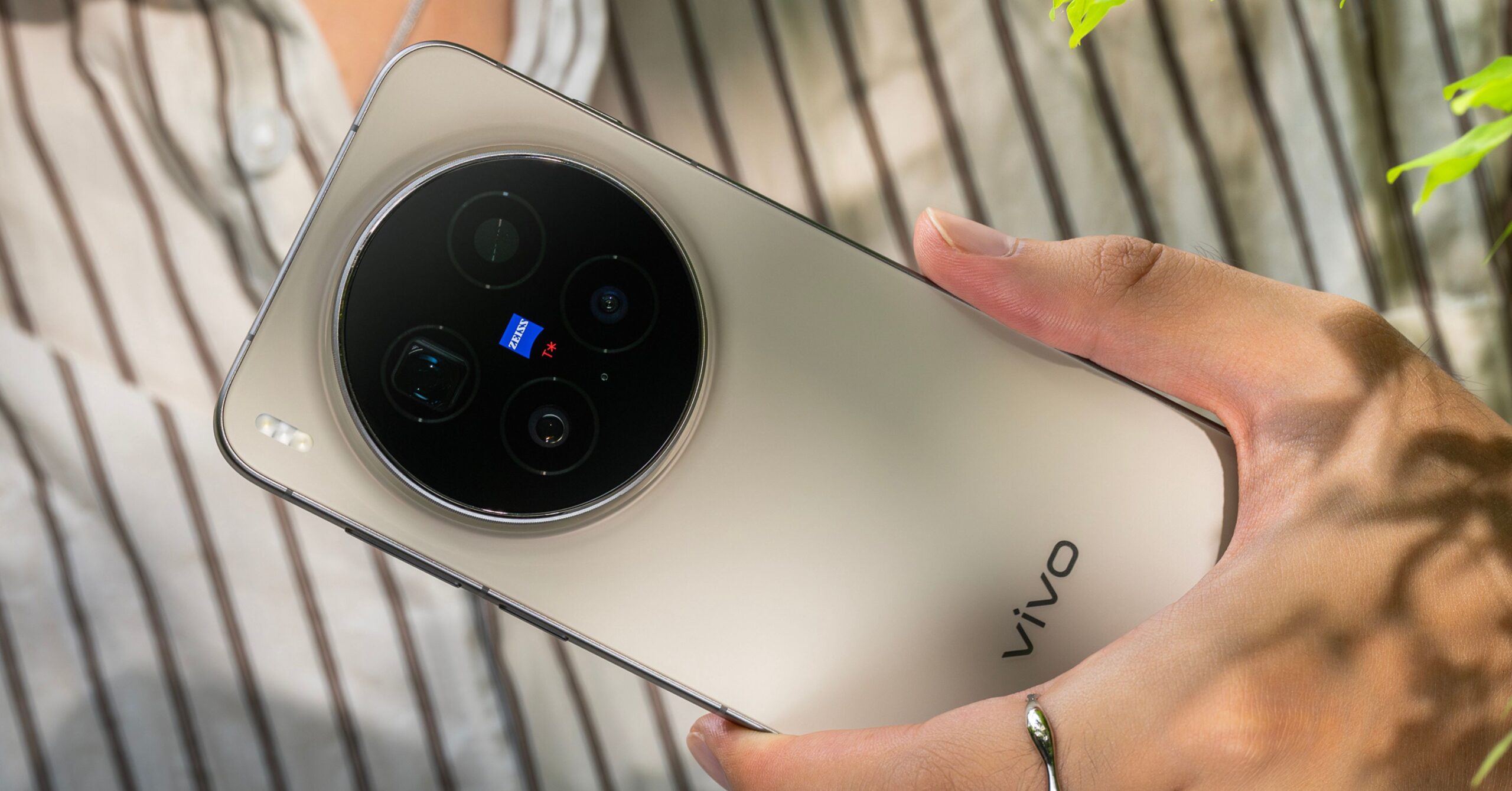 vivo X300 Series In store Availability Announcement scaled